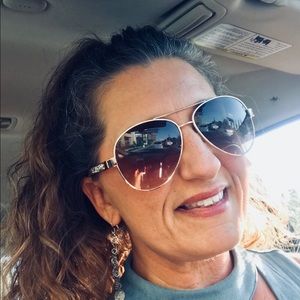 Meet your Posher, Gwendolyn